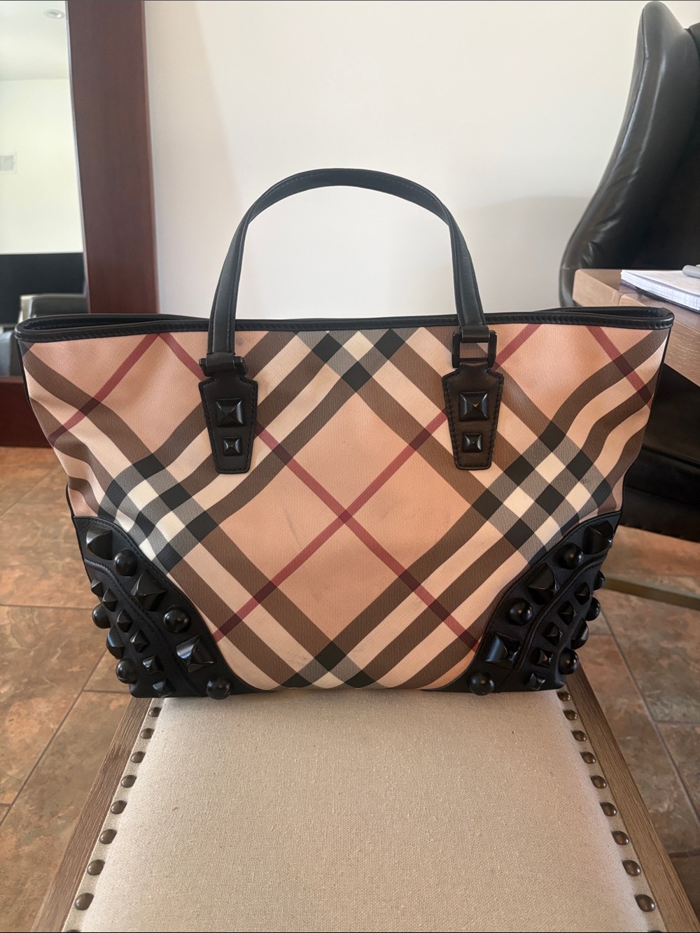 💯 Authentic Burberry, supernova, coated  canvas, large mega stud tote